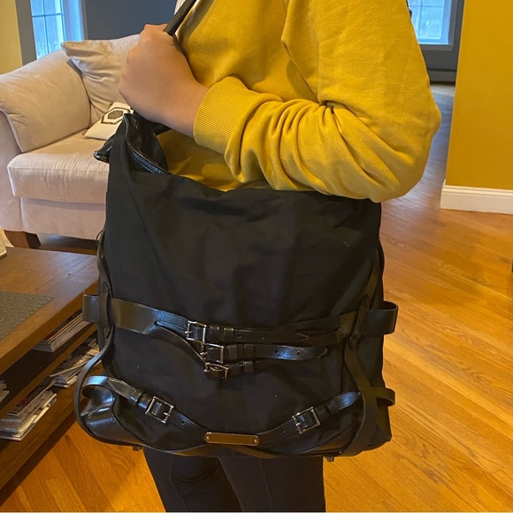 Burberry Bags Authentic Black Woven Burberry Medium Gosford Bridle